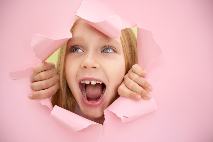 Dziecko a emocje – Jak efektywnie wspierać ich rozwój emocjonalny?